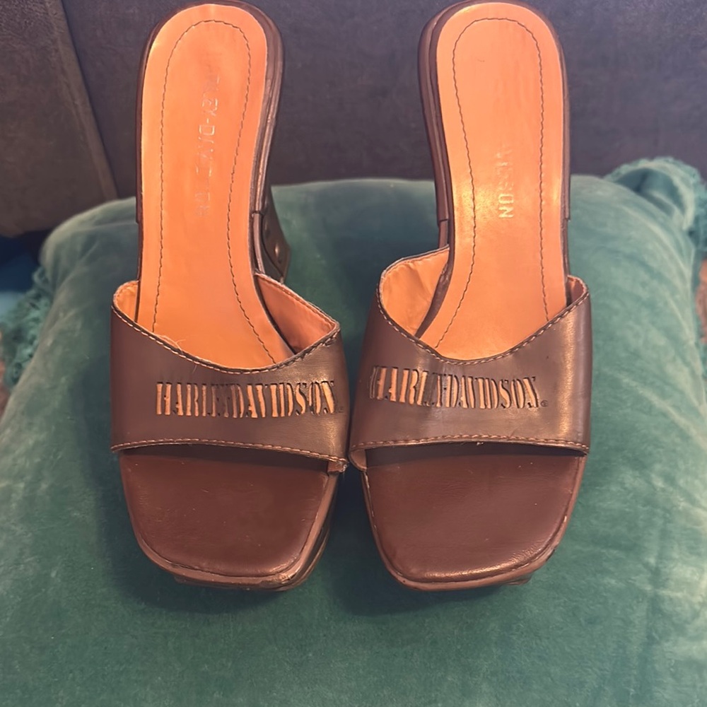 Harley-Davidson Brown Mules & Clogs with Leather Material and Medium-Height Heel